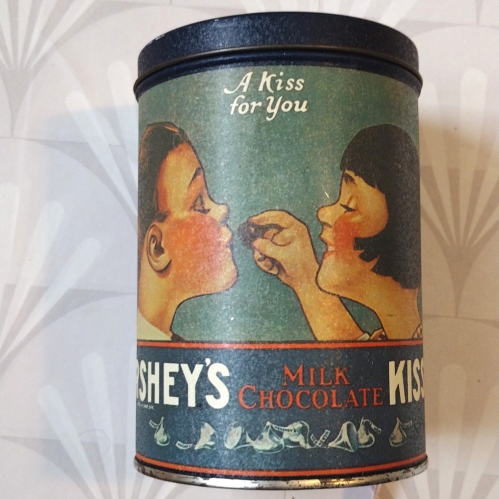 1980 Hershey's kisses tin